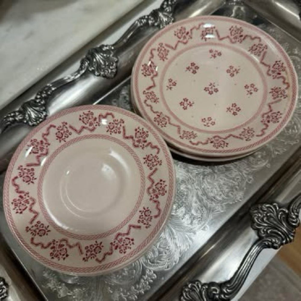 Johnson Brothers Laura Ashley "Petite Fleur" 8 plates